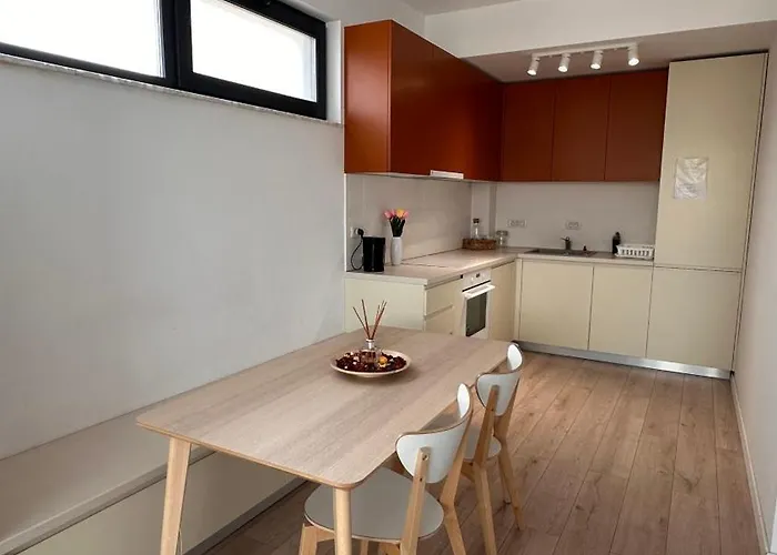 Warm 3 Apartment *